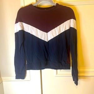 DIVIDED by H&M Womens Zig Zag Pullover White/Blue/Burgundy Cropped Sweatshirt XS